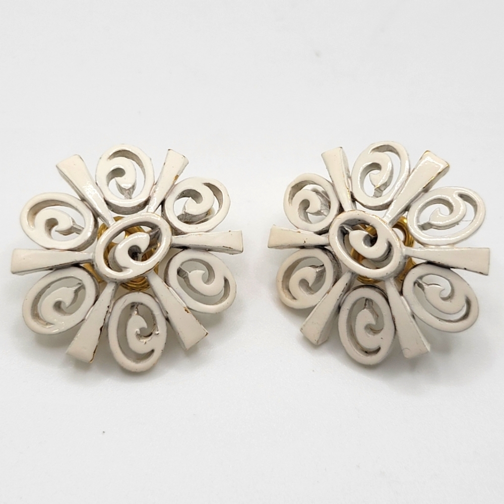 VTG "Crown" Trifari White Enamel Swirl Clip-on Earrings | SIGNED